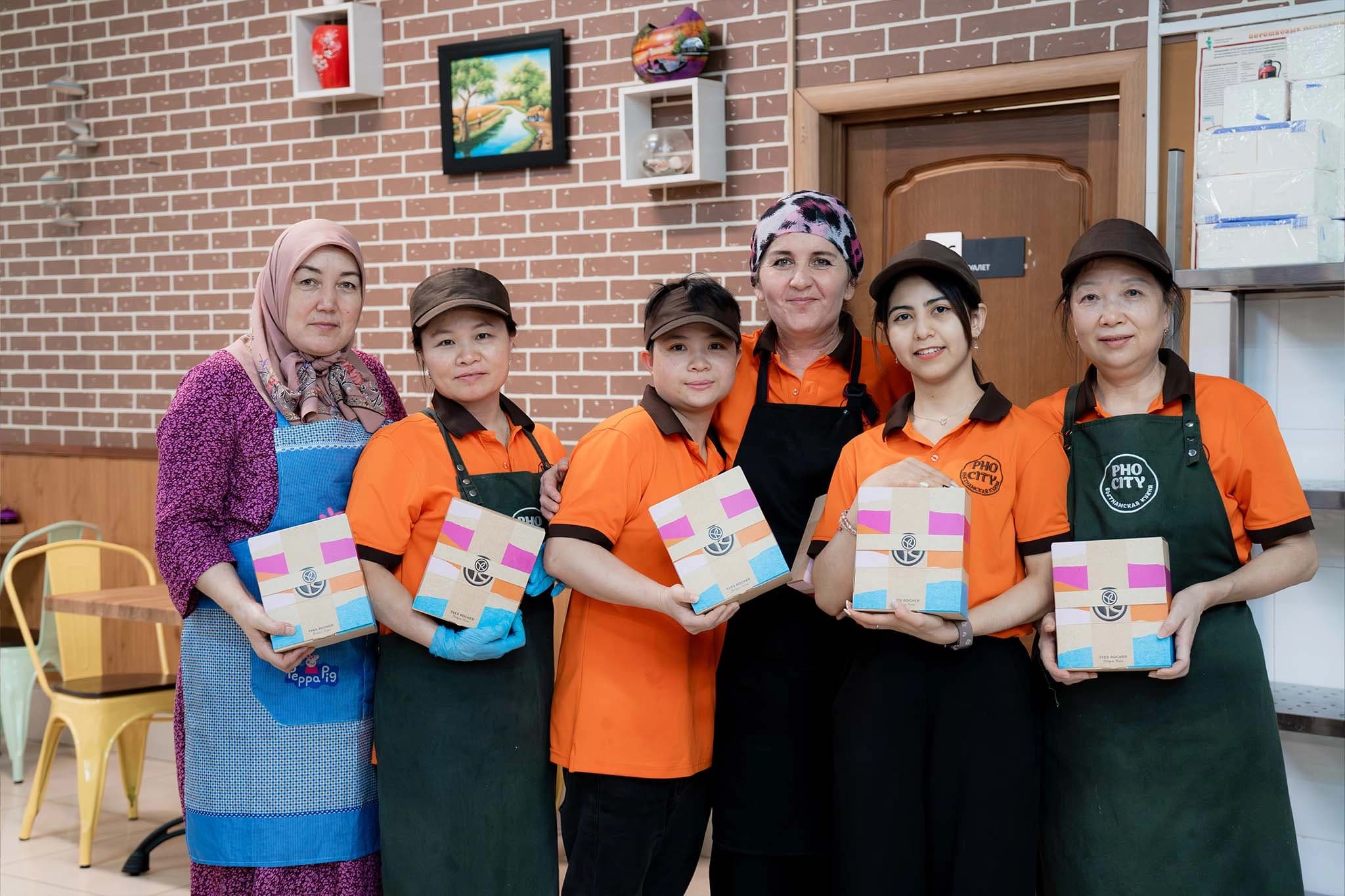 Pho City поздравляет с Днём женщин Вьетнама! 🌸 - изображение 9