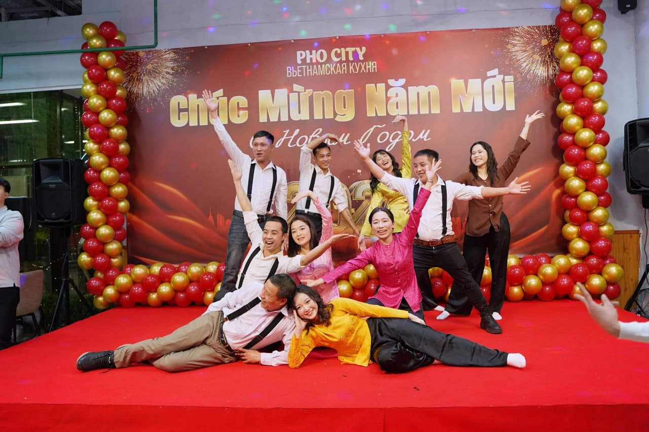 Незабываемые моменты на новогоднем корпоративе Pho City 2026 🎉 - изображение 3